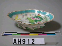 藏品(清晚期 粉彩花式盤)的圖片